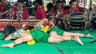gawat nyungsep parah sekali kuda lumping kesurupan turonggo mudo budoyo