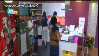 خلاف بين ريان وغادة لأنه قال لها أن لا تغني وقت آذان المغرب 03 10 2014 