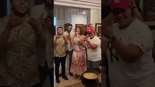 دنيا بطمة وزكرياء الغفولي يغنيان الله الله دبا يحن مولانا دندنها