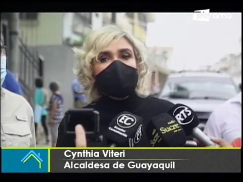 Cynthia Viteri pide al COE cantonal permitir realización de graduaciones presenciales