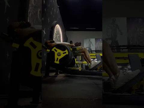 Hip Thrust Machine Workout - 400 lbs
