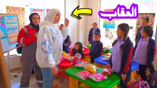 بنت صغيرة تكسب هديه داخل كيس الشيبسى شوف حصل أية 