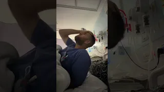 طيب شو بدو يقنعها انو هذا الزلمه كان يحكي مع الممرضه عشان ياخذ دوا للبواصير   ودي انام       دندنها