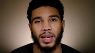 Jayson Tatum Dresses up as KOBE BRYANT to show respect to his greatness