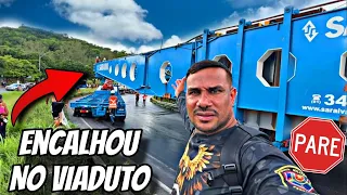 ⚠️A CARRETA ENCALHOU NO VIADUTO😱😱