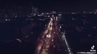 ياما ف زمنا قلوب رسماها اعمارنا  حواديت محمد منير دندنها