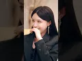 가난한 청년이 약혼녀에게 신발을 신겨주며 정성 다했지만,그녀는 배신했다.결단한 그는 사업에 뛰어들어 수십억을 모아 세계 최고 부자가 되었고,결혼식 날 전처가 무릎꿇고 화해를 청했다