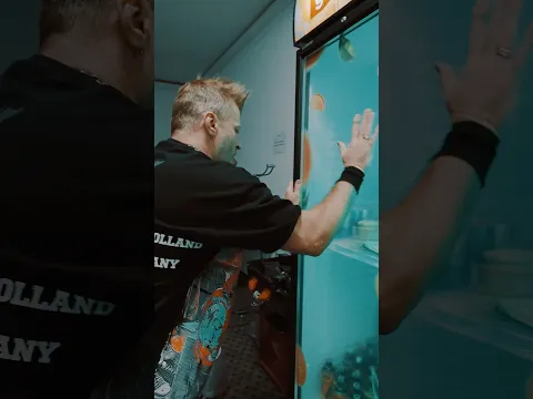 The heat in Germany really got to Brad 🥵🧟