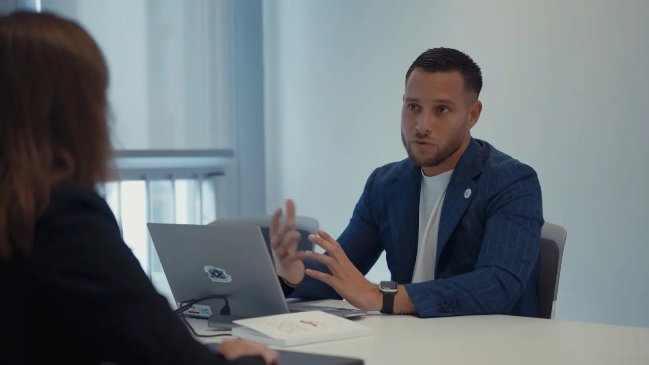Episode 1 : Mobility Business de TotalEnergies, la marque de tous les pros !