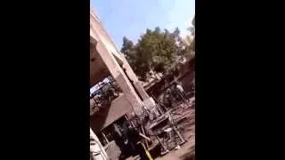 بالفيديو مدير دار أيتام مكة المكرمة يسخر الأطفال للعمل في ورشته الخاصة 