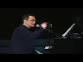 罗大佑和全场粉丝，一起合唱《东方之珠》，不愧是音乐教父！