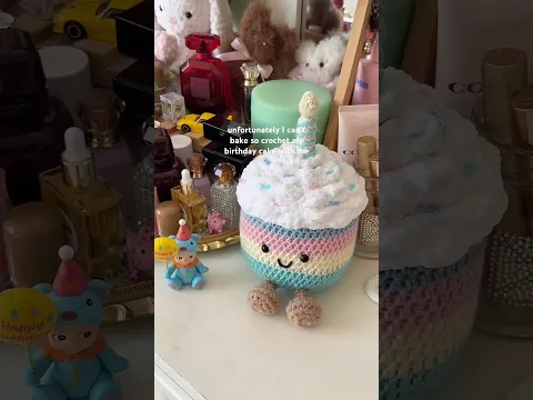 crocheting a cute cake plushie for my birthday! pattern is on my ribblr shop🫶🏼🧚🏻🧁 #crochet