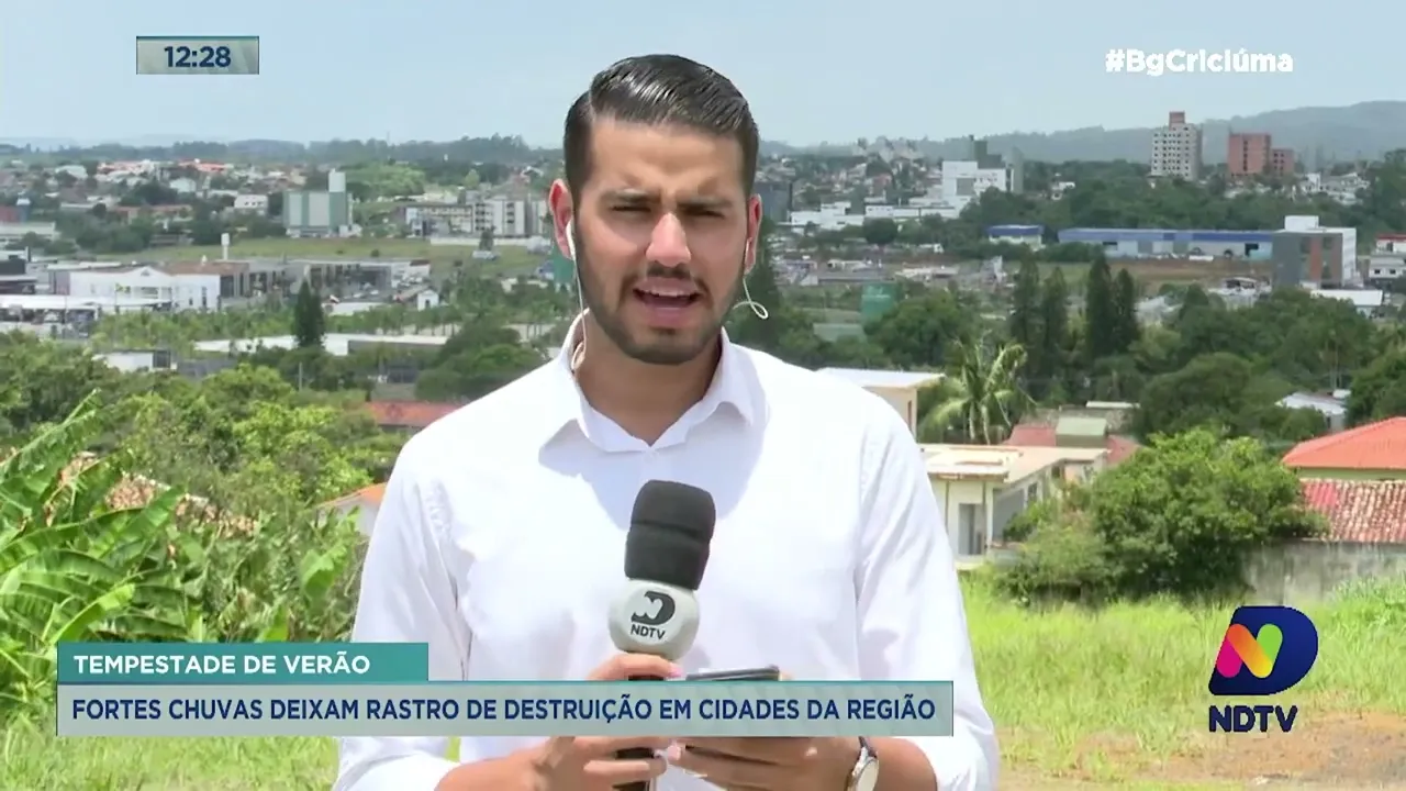 Fortes chuvas no final de semana causaram destruição em cidades da região