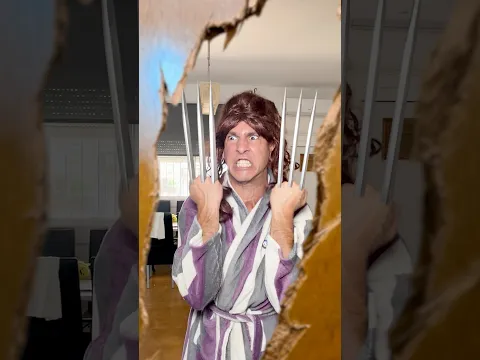 Cuando JUEGAS a la PLAY con tu HERMANO PEQUEÑO…😡🎮 #humor #comedia #shorts