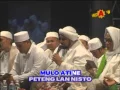 Download Lagu HABIB SYEKH MELANTUNKAN SYIIR TANPO WATON DENGAN SUARA YANG MENYEJUKKAN HATI