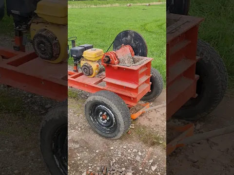 Homemade rock crusher at work 💥