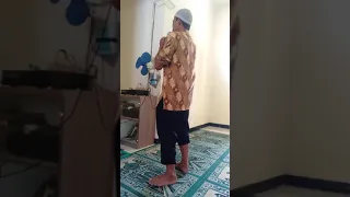 Download Viral.... Ustad uje... Merdunya suara adzan.... Masya allah.... MP3