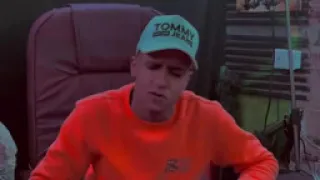 الفنان عصام صاصا بيغني لايف مهرجان انا بعشقني اوى يابا 