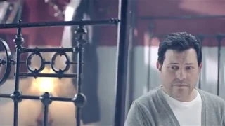 قريبا اغنيه هشكي لمين يا عيني ل  هاني شاكر                                      البرومو الاول دندنها