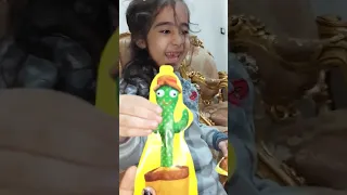 لولي وشوكولاتة الصباره الراقصه شفا العاب بنات لولي وعمر Shorts 