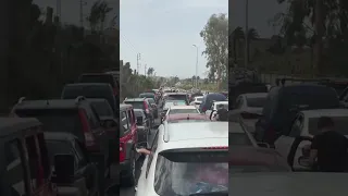 زحمة العائدين إلى الجنوب المشهد من جسر القاسمية