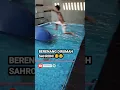 berenang dirumah sahroni