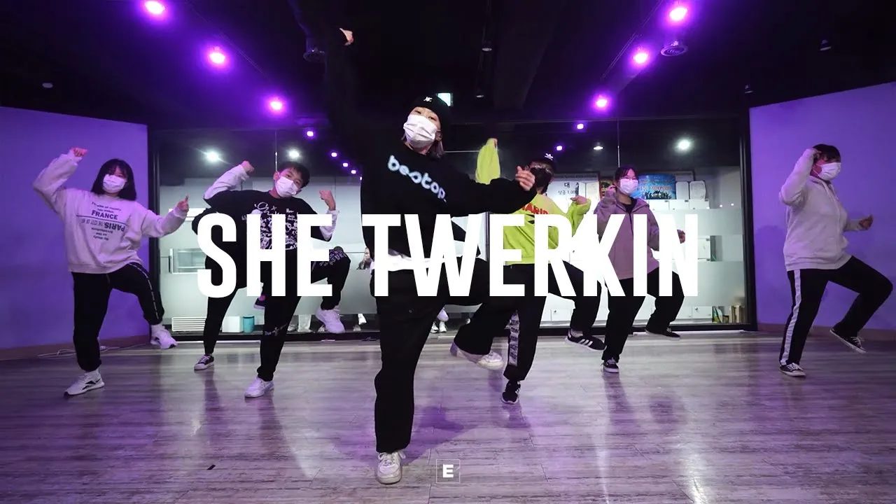 Ca$h Out - She Twerkin (Remix) Choreography DOLLA