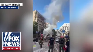 EM DESENVOLVIMENTO: Tel Aviv atingida por ogiva de 220 libras em meio a bombardeio de mísseis iranianos.