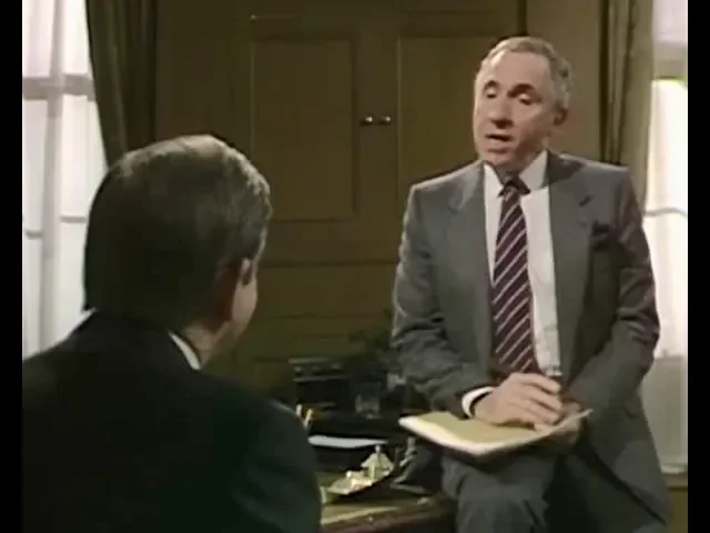 Yes Prime Minister  -  Sir Humphrey shows poll rigging