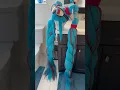 How I put on my giant Miku wig
