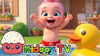 Splash Splash 💦 Bébé nage et s'amuse | Comptines Bébés