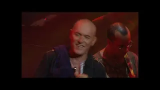 מתוך המופע המשותף בקיסריה 2007 שלומי שבת ופבלו רוזנברג לכל אחד 