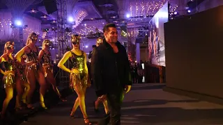 When Anil Kapoor Toch The Feet Of Salman Khan 