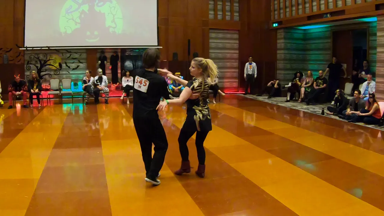 Christopher Piffel & Stella Schletterer - 2nd place Strictly Open - Warsaw Halloween Swing 2019