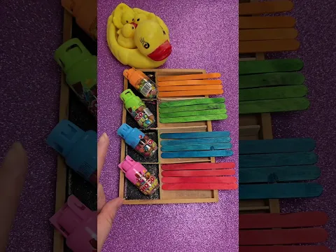 انبوبة غاز تتدحرج🤭♟️🥌 حسب موسيقى بيبي شارك🐋💥🎶 وعيدان مطلية بألوان البيانو🦝🟩🟦🟥🟧