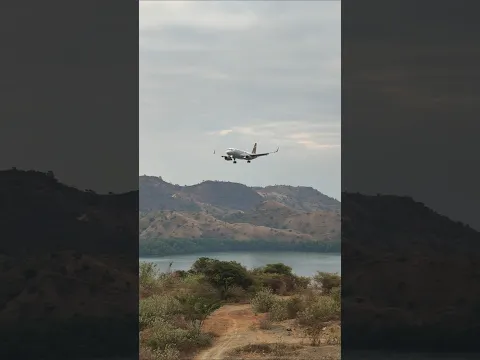 Super Air Jet Mendarat di Bandara Komodo Labuan Bajo