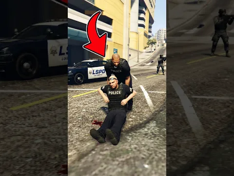 ¿Sabías que los policías de GTA V se salvan entre ellos? 😱👮‍♂️  #gta5 #gtav