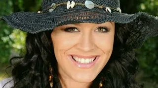 Leanne Crow Biography Wiki Height Weight Wiki