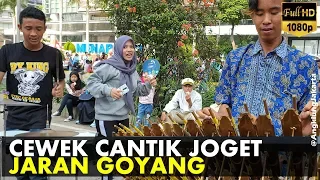 Download Cewek CANTIK joget JARAN GOYANG - Angklung Jakarta MP3