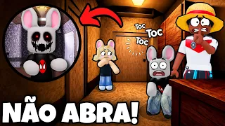 NÃO ABRA A PORTA PARA ESTRANHOS NESSE HOTEL DO ROBLOX com O LARRYZINHO e LARIZINHA!