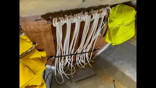 3 Holders for 18 Utility Lines.