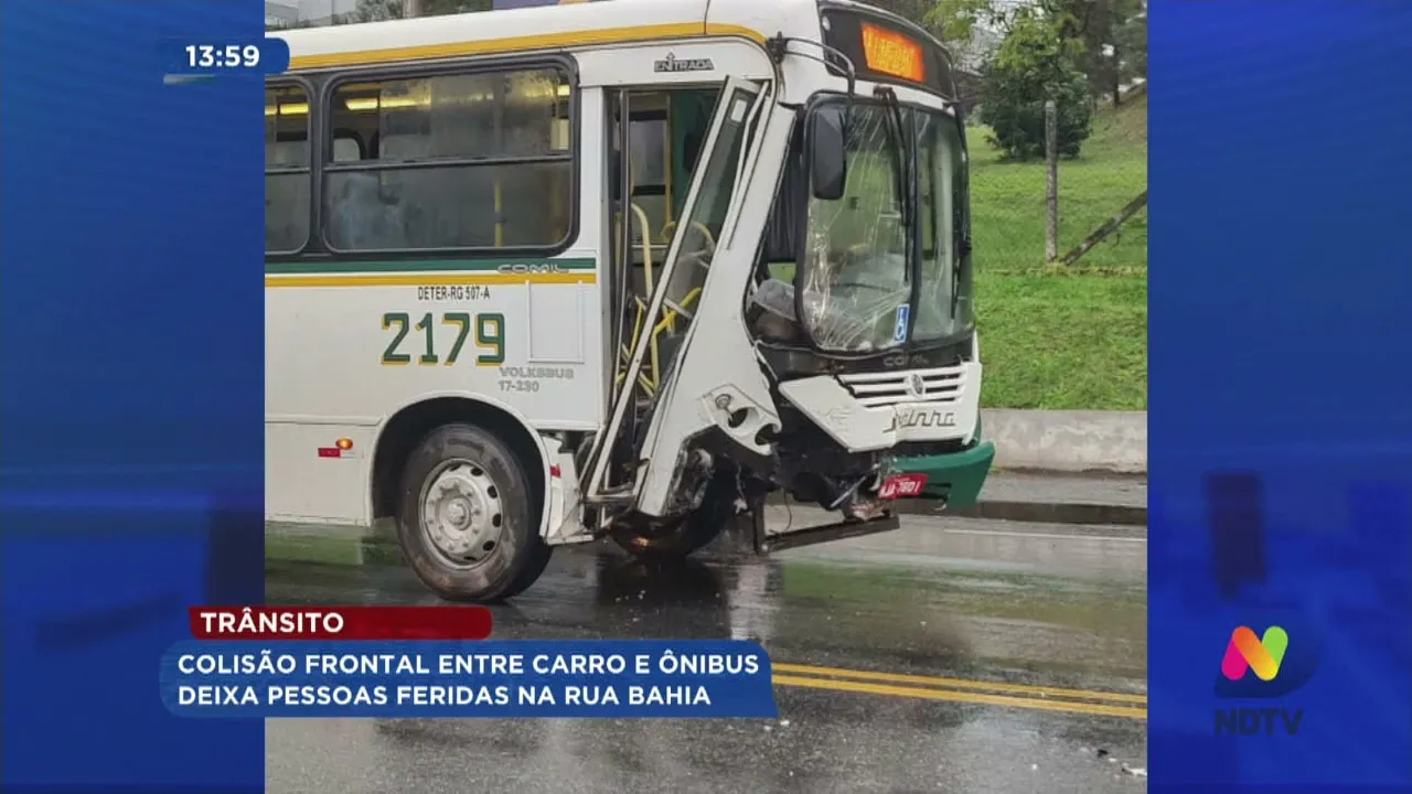 Trânsito: colisão frontal entre carro e ônibus deixa pessoas feridas na rua Bahia