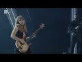victoria de angelis bass moment in zitti e buoni