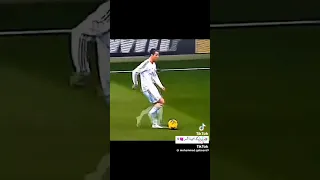 الكينغ قاعد علي عرشو             دندنها