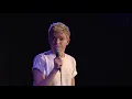 Mae Martin live in London