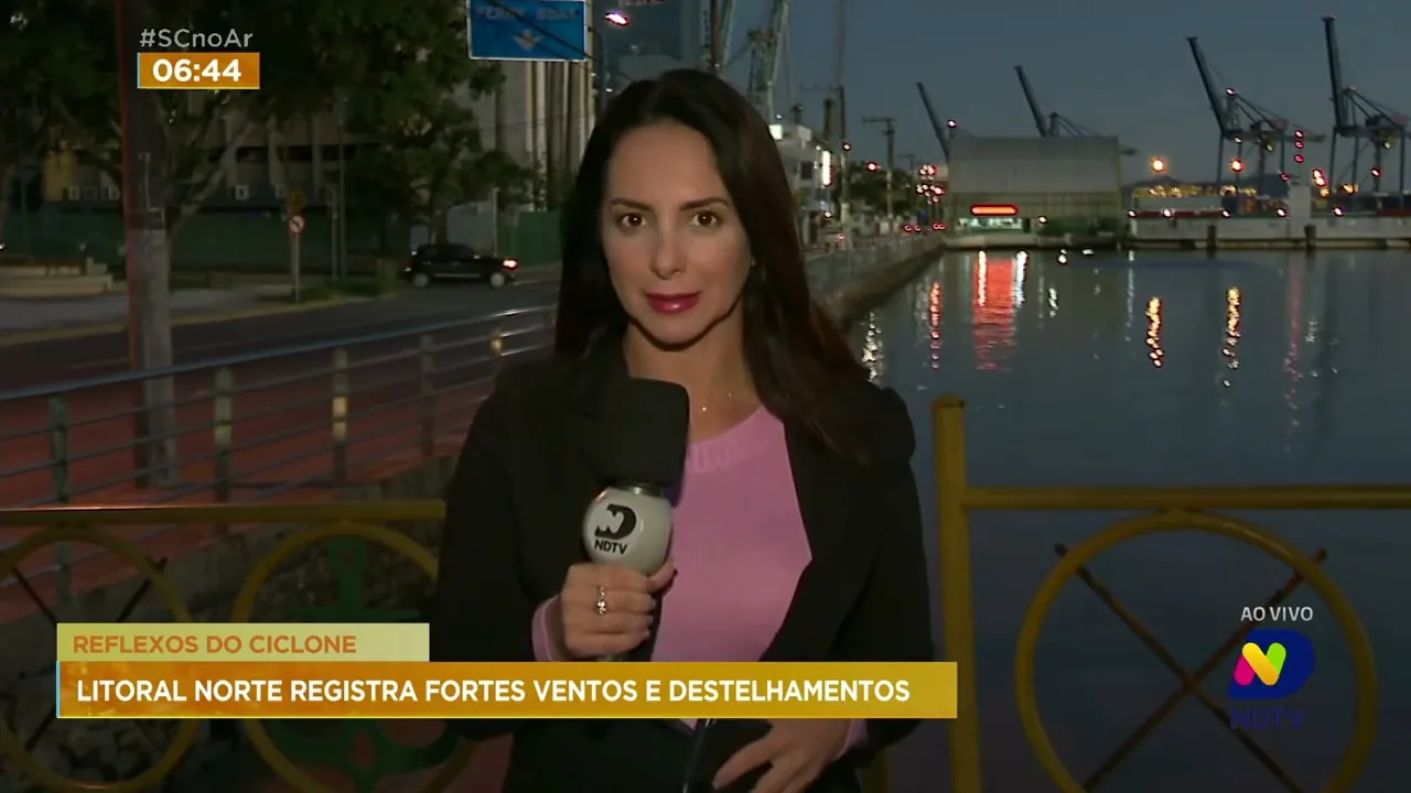 Ao menos 30 escolas de Itajaí ficam danificadas após a passagem do ciclone na região