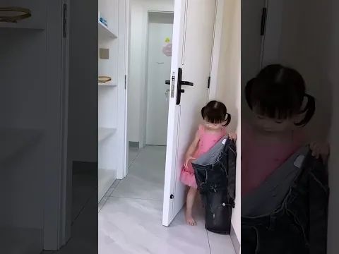 寶貝女兒如何轉移爸爸的私房錢？ #baby #cutebaby #babygirl #funny # (1)