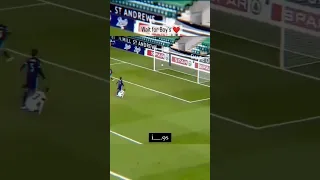 الفرق بين الرجال والنساء في كرة القدم 