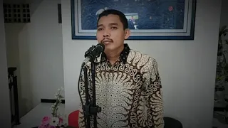 Download Dibawah Sinar Bulan Purnama ~ Mus Mulyadi MP3