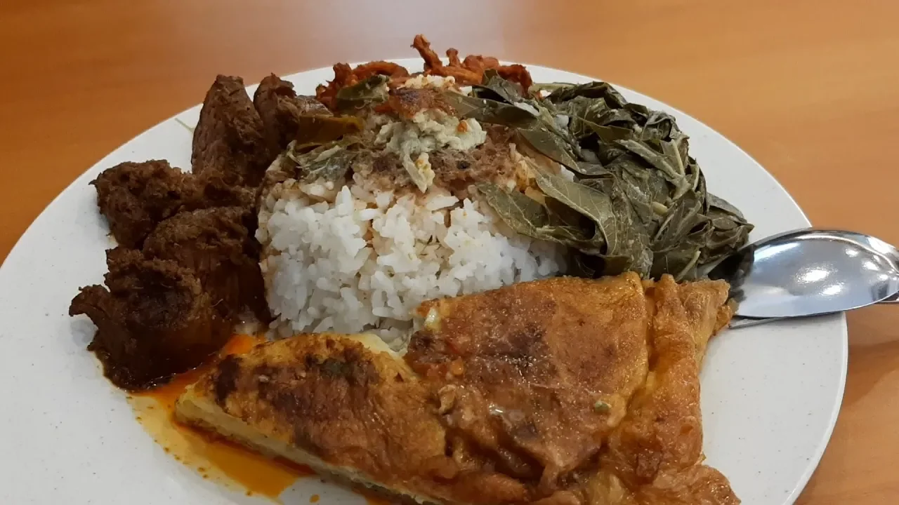 Nasi Padang at Hj Maimunah Restaurant.